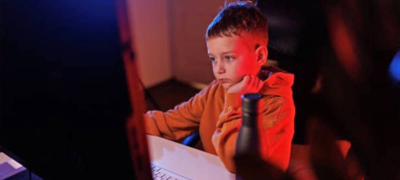 Ciberacoso en juegos en línea: Cómo detectarlo y combatirlo